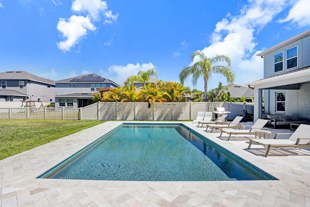 8012 RED ORCHARD CT