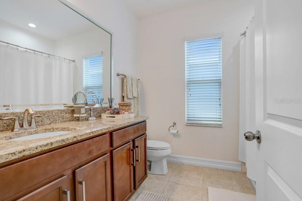 8012 RED ORCHARD CT
