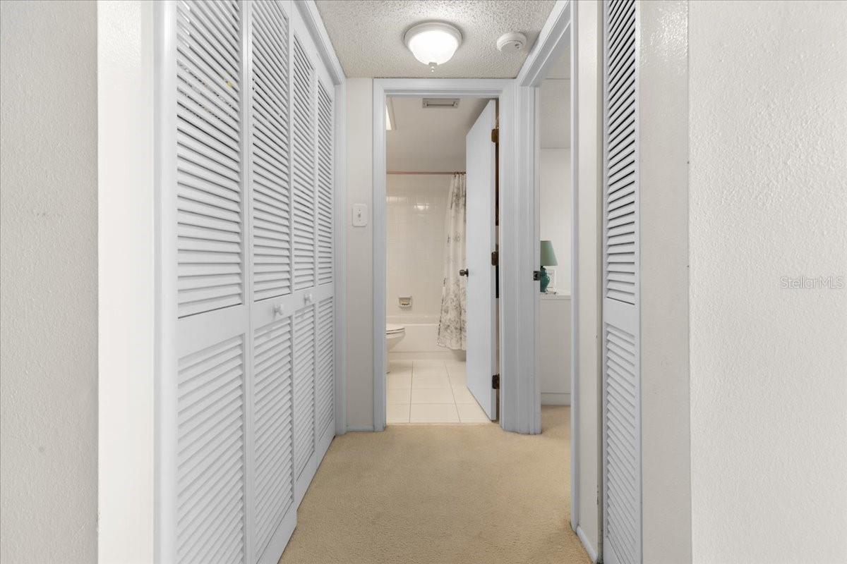 108 LAKEVIEW CT #108