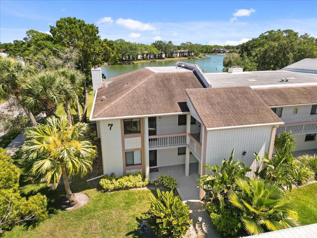 108 LAKEVIEW CT #108