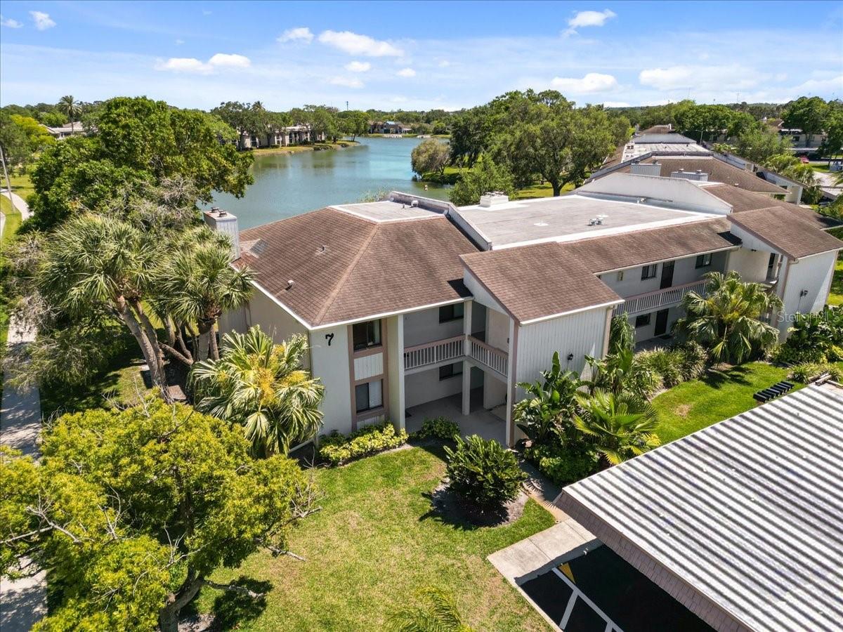 108 LAKEVIEW CT #108