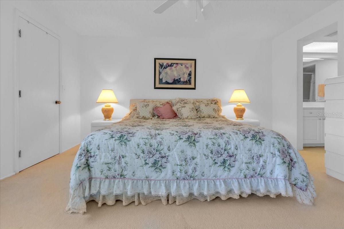 108 LAKEVIEW CT #108