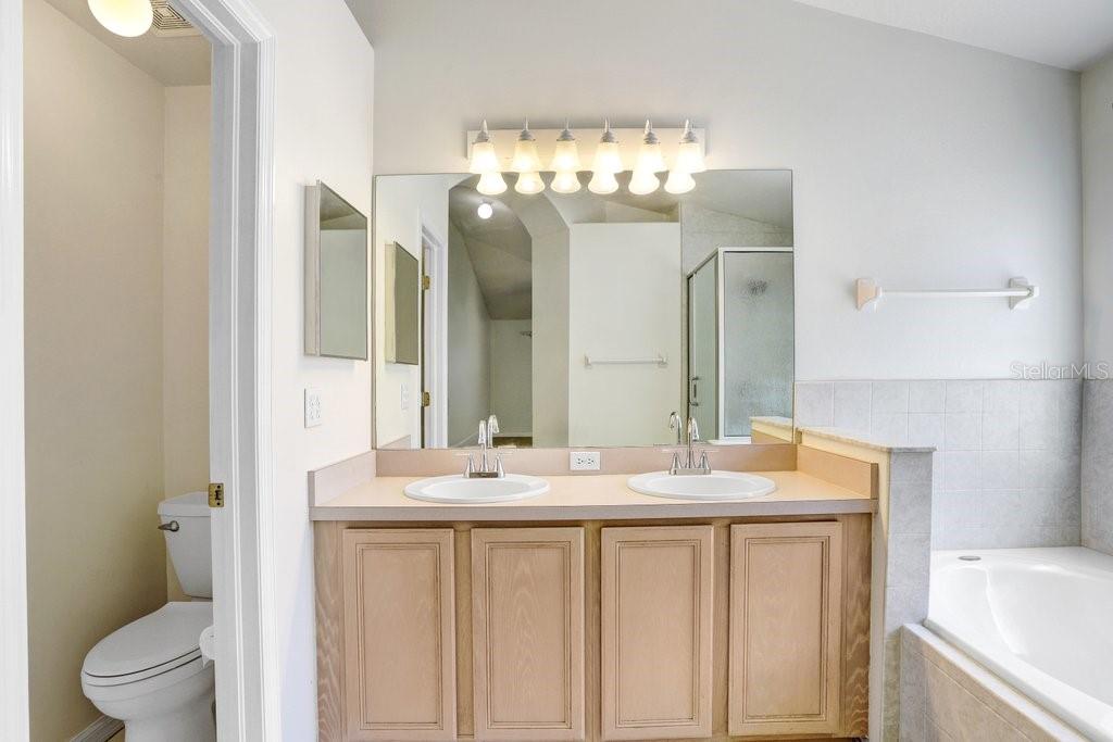 1105 TIMBER TRACE DR