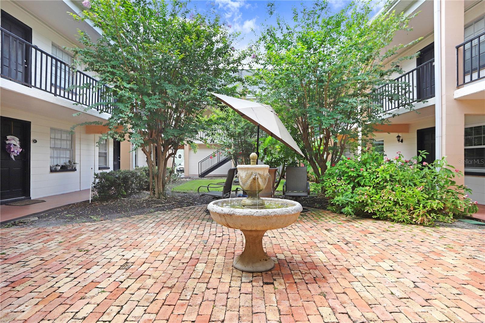 120 S CHURCH AVE #202