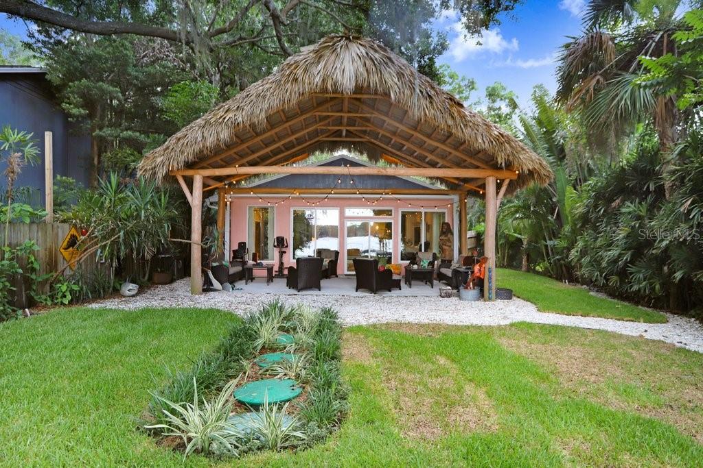 8903 DONNA LU DR