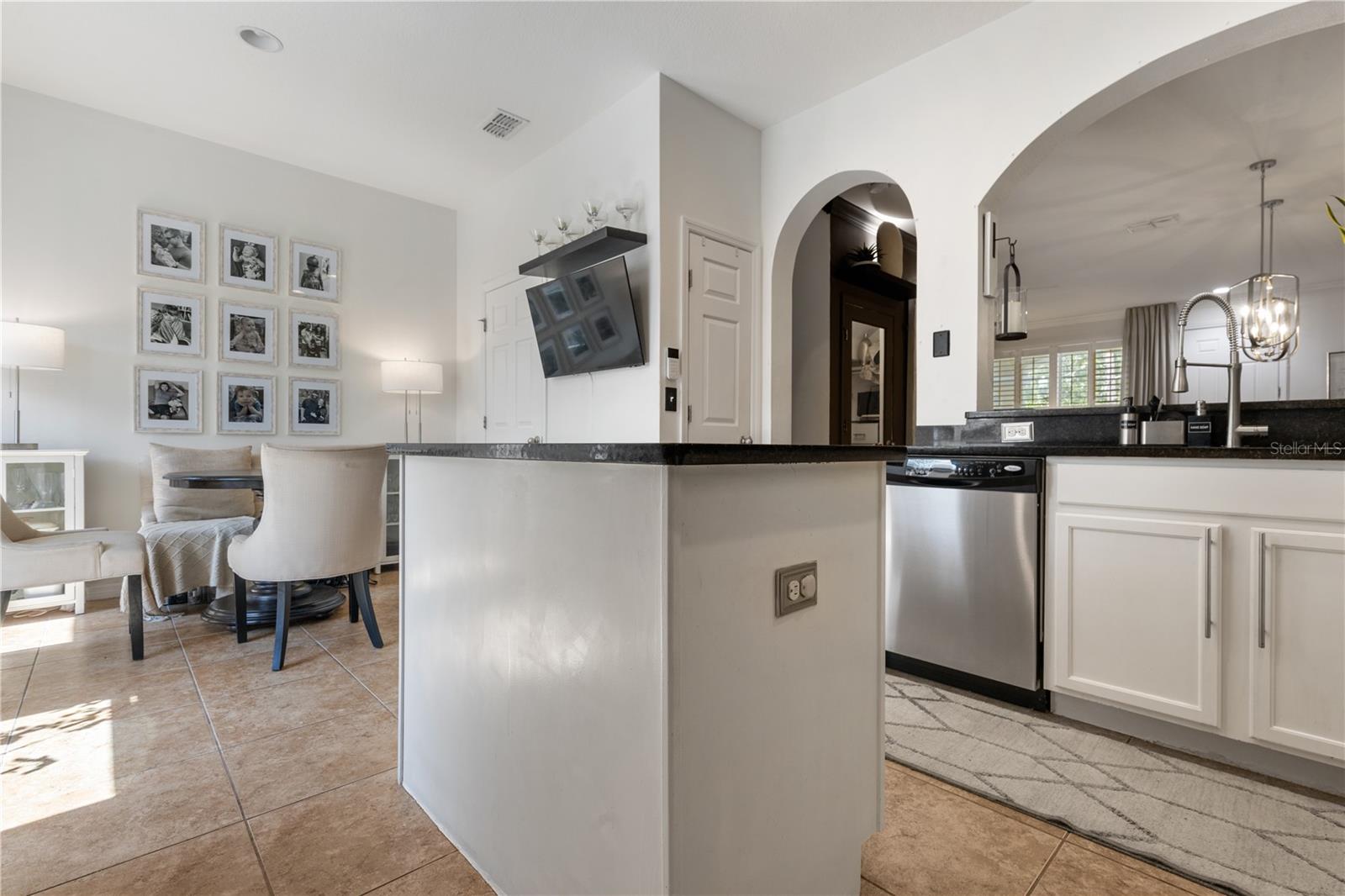 14135 STOWBRIDGE AVE