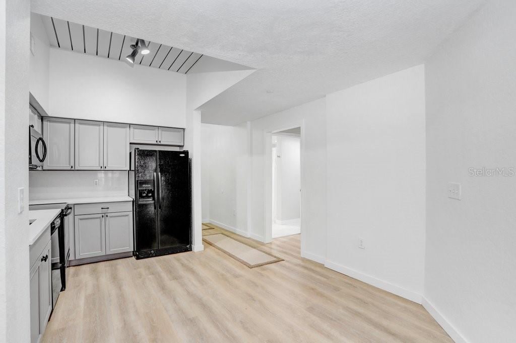 2440 W HORATIO ST #1012