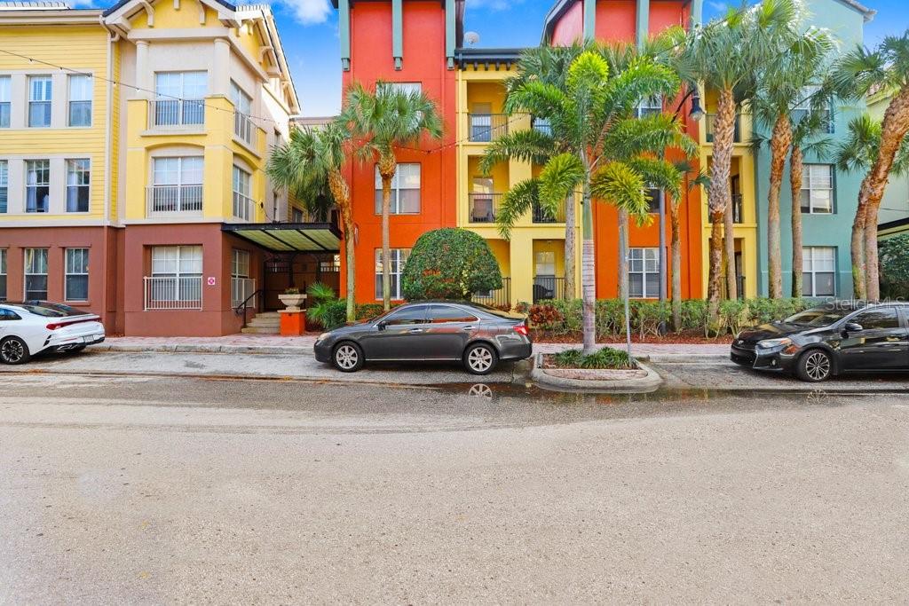 2440 W HORATIO ST #1012