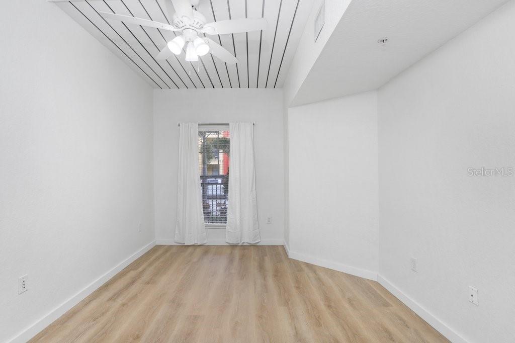 2440 W HORATIO ST #1012