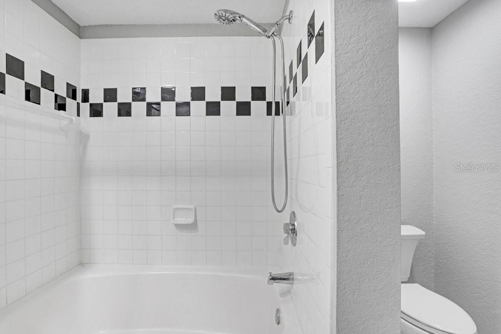 2440 W HORATIO ST #1012