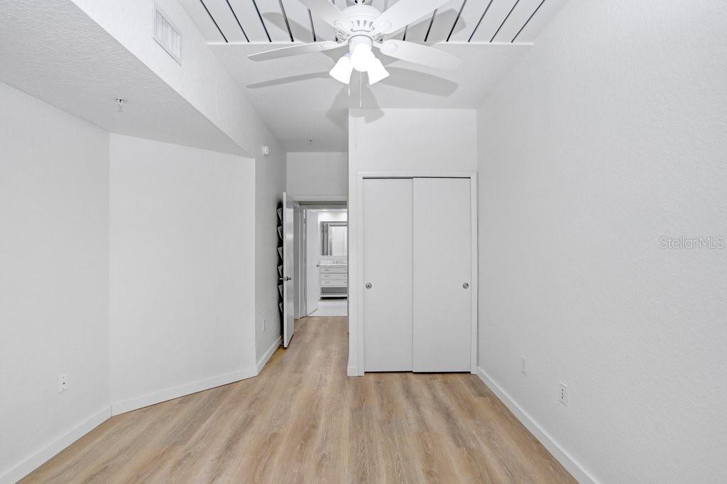 2440 W HORATIO ST #1012