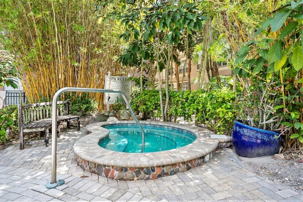 2440 W HORATIO ST #1012