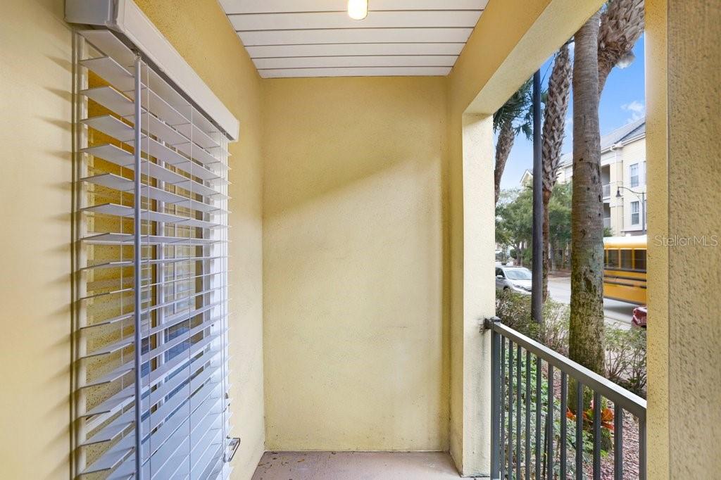 2440 W HORATIO ST #1012