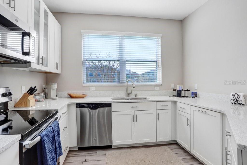 11521 CROWNED SPARROW LN