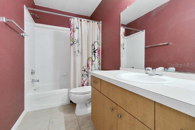 16316 WORCHESTER PALMS CT