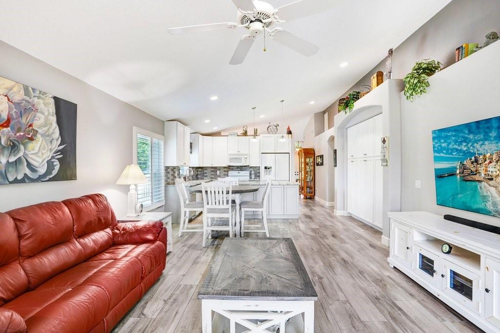 19301 SEACOVE DR