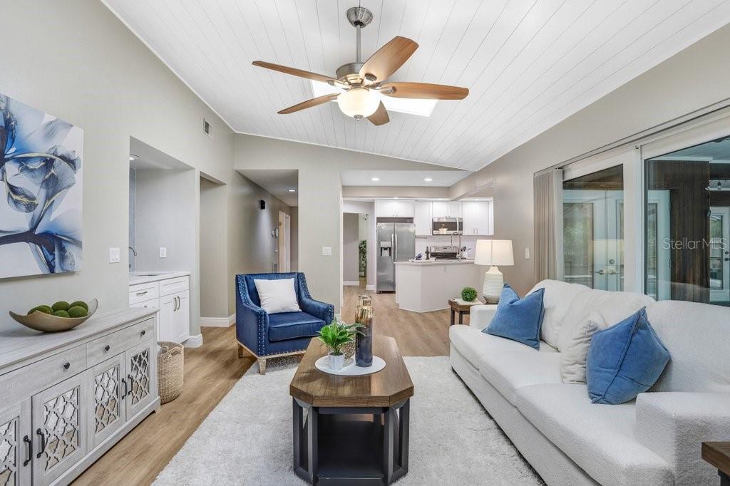 1040 SYLVIA LN