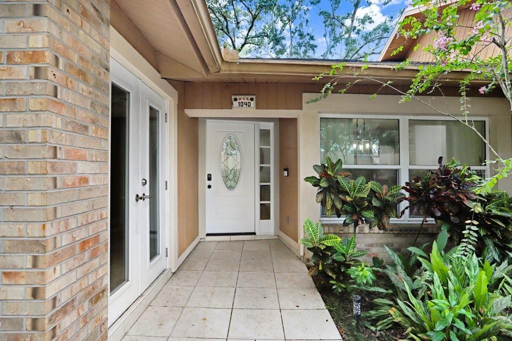 1040 SYLVIA LN