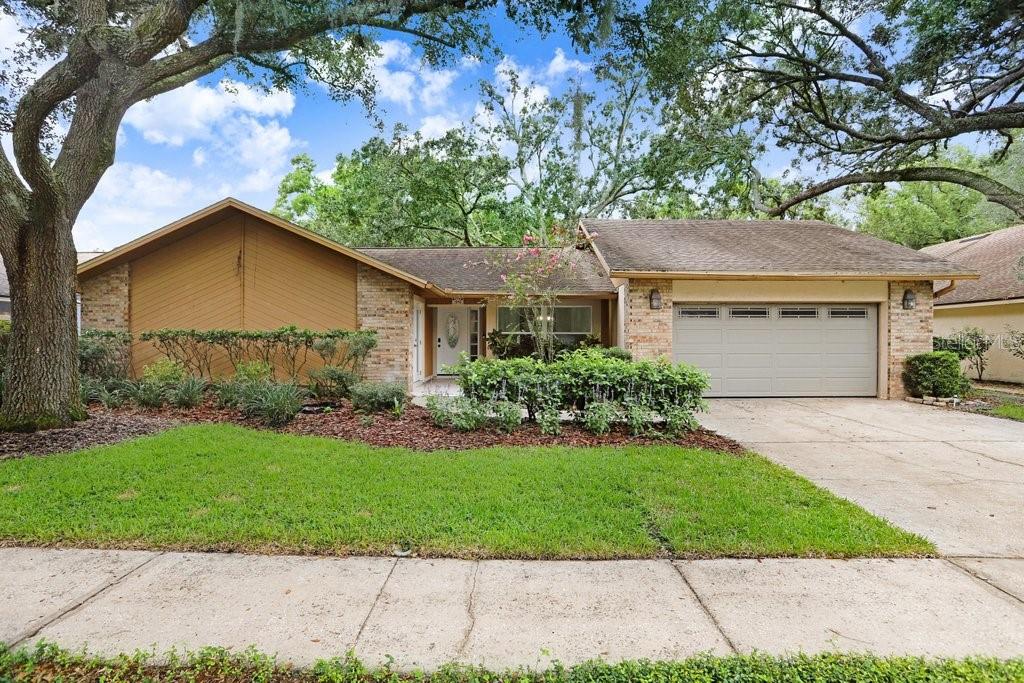 1040 SYLVIA LN