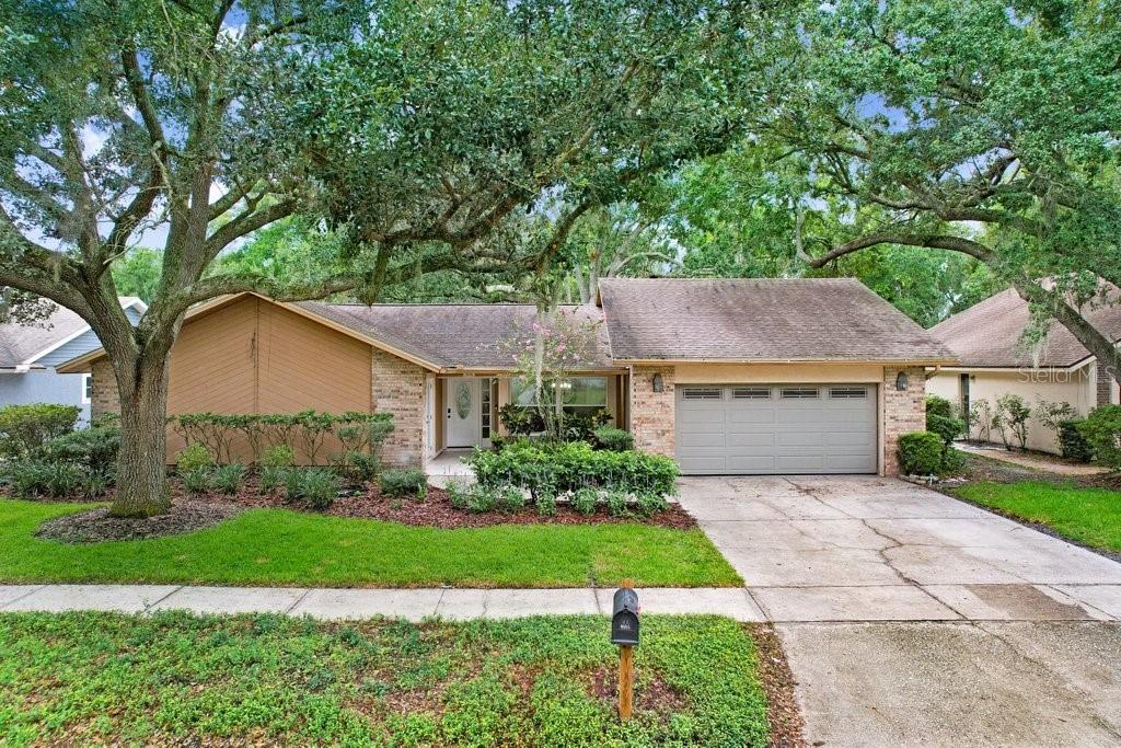 1040 SYLVIA LN