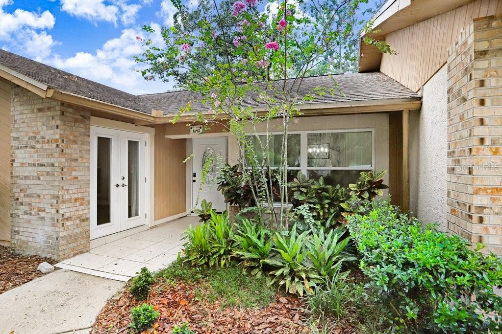 1040 SYLVIA LN