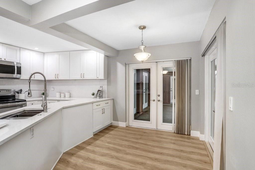 1040 SYLVIA LN