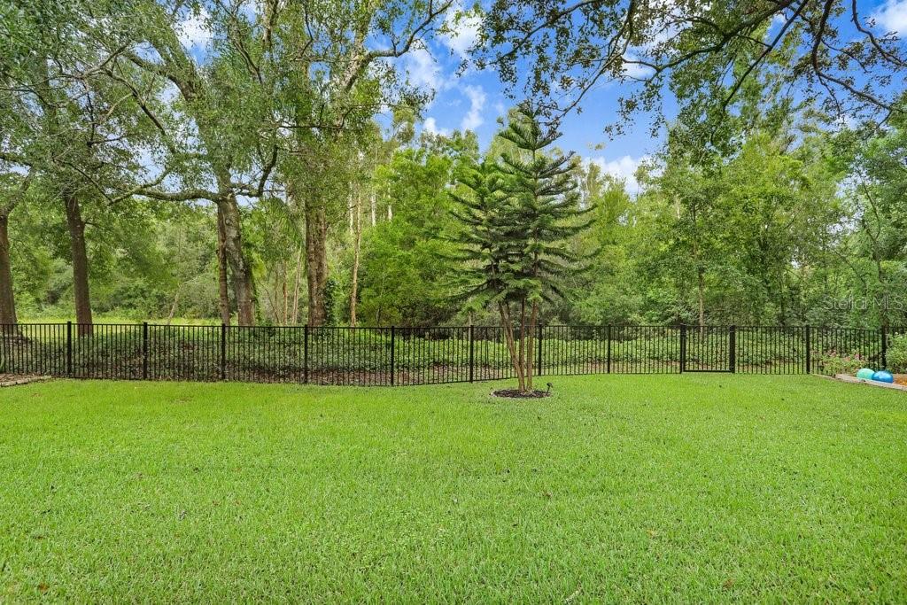 1040 SYLVIA LN