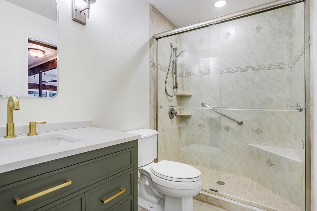 1040 SYLVIA LN