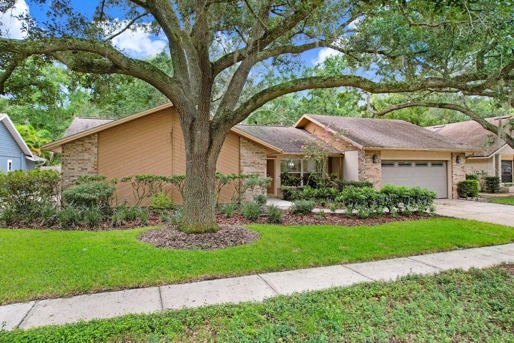 1040 SYLVIA LN