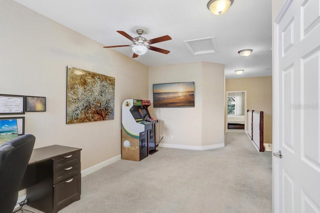 11722 CROWNED SPARROW LN