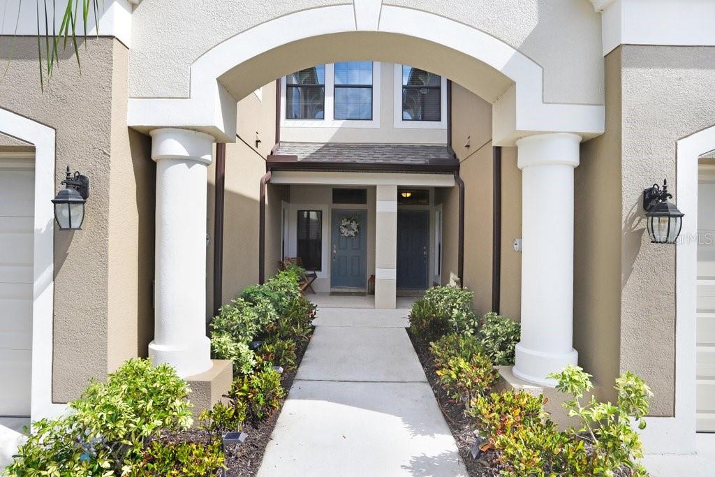 11722 CROWNED SPARROW LN