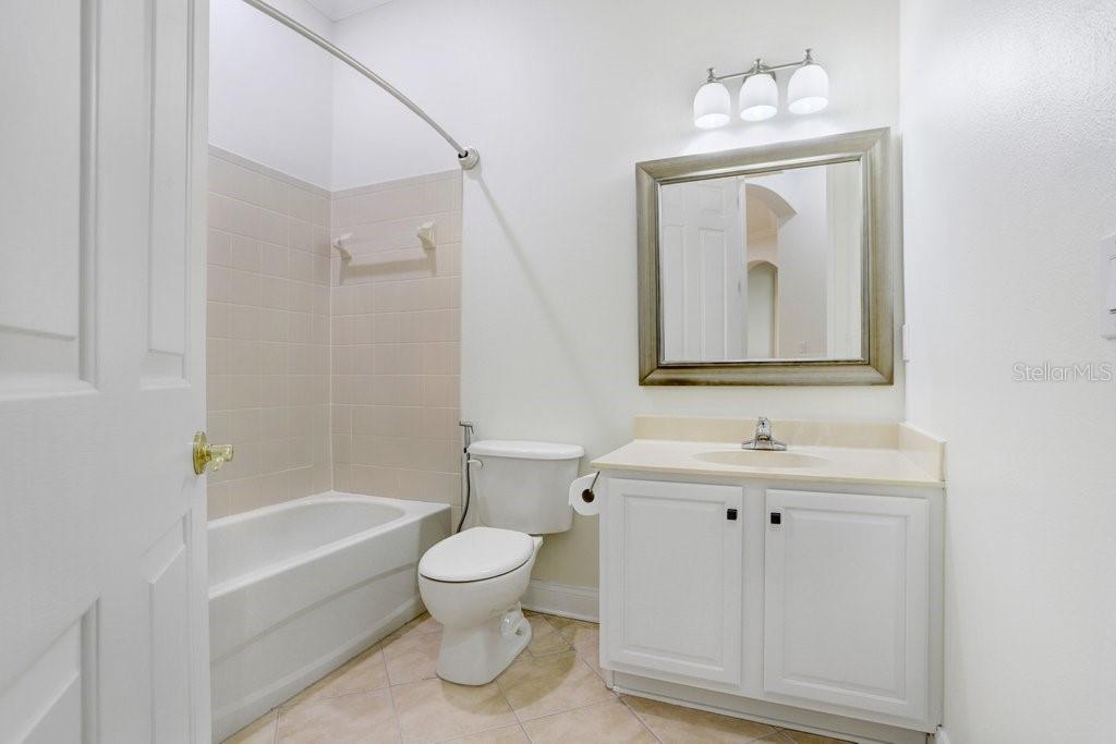 11644 MERIDIAN POINT DR