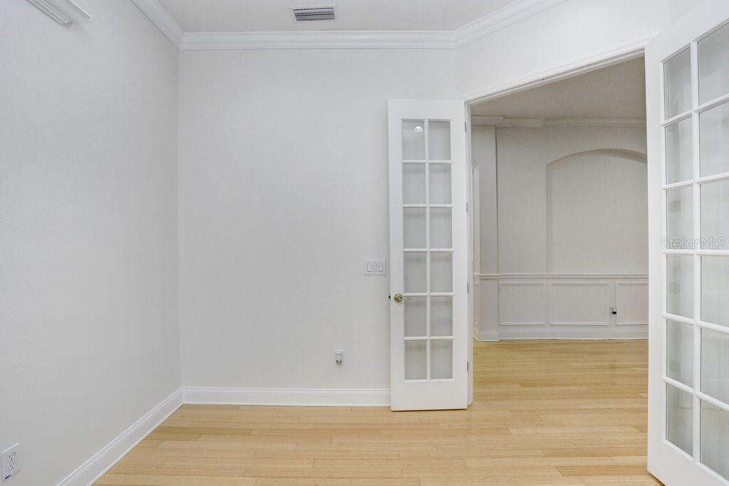 11644 MERIDIAN POINT DR