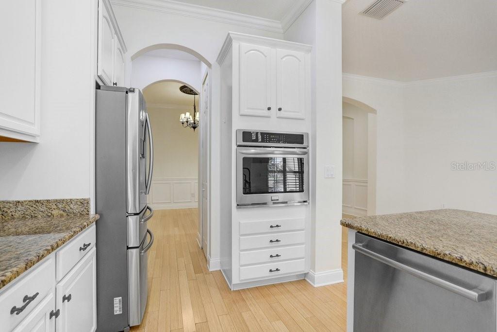 11644 MERIDIAN POINT DR