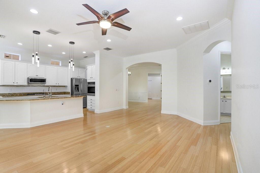 11644 MERIDIAN POINT DR