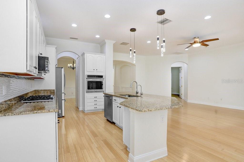 11644 MERIDIAN POINT DR