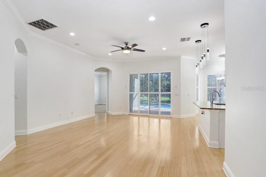 11644 MERIDIAN POINT DR