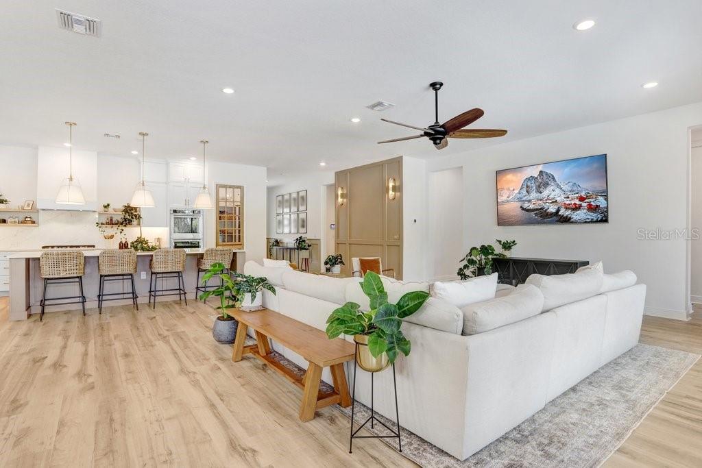 16160 NOVEMBER RAIN CT