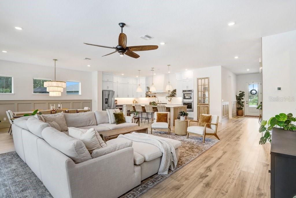 16160 NOVEMBER RAIN CT