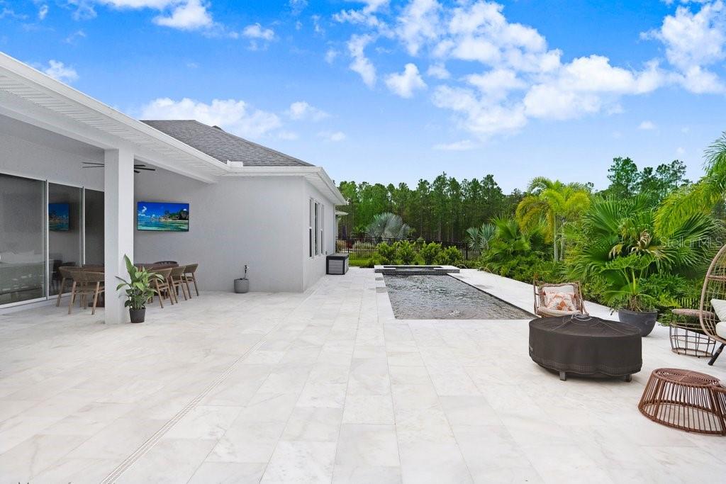 16160 NOVEMBER RAIN CT