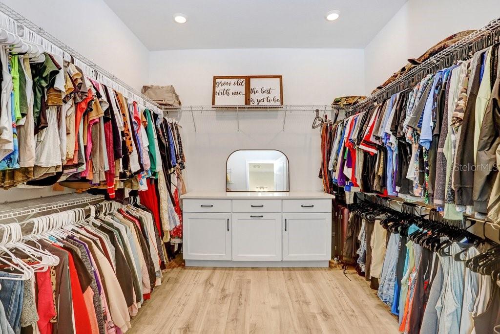 16160 NOVEMBER RAIN CT