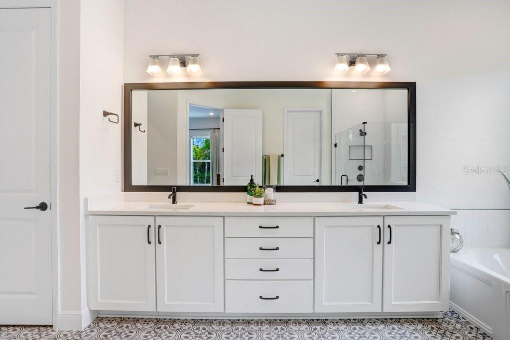 16160 NOVEMBER RAIN CT