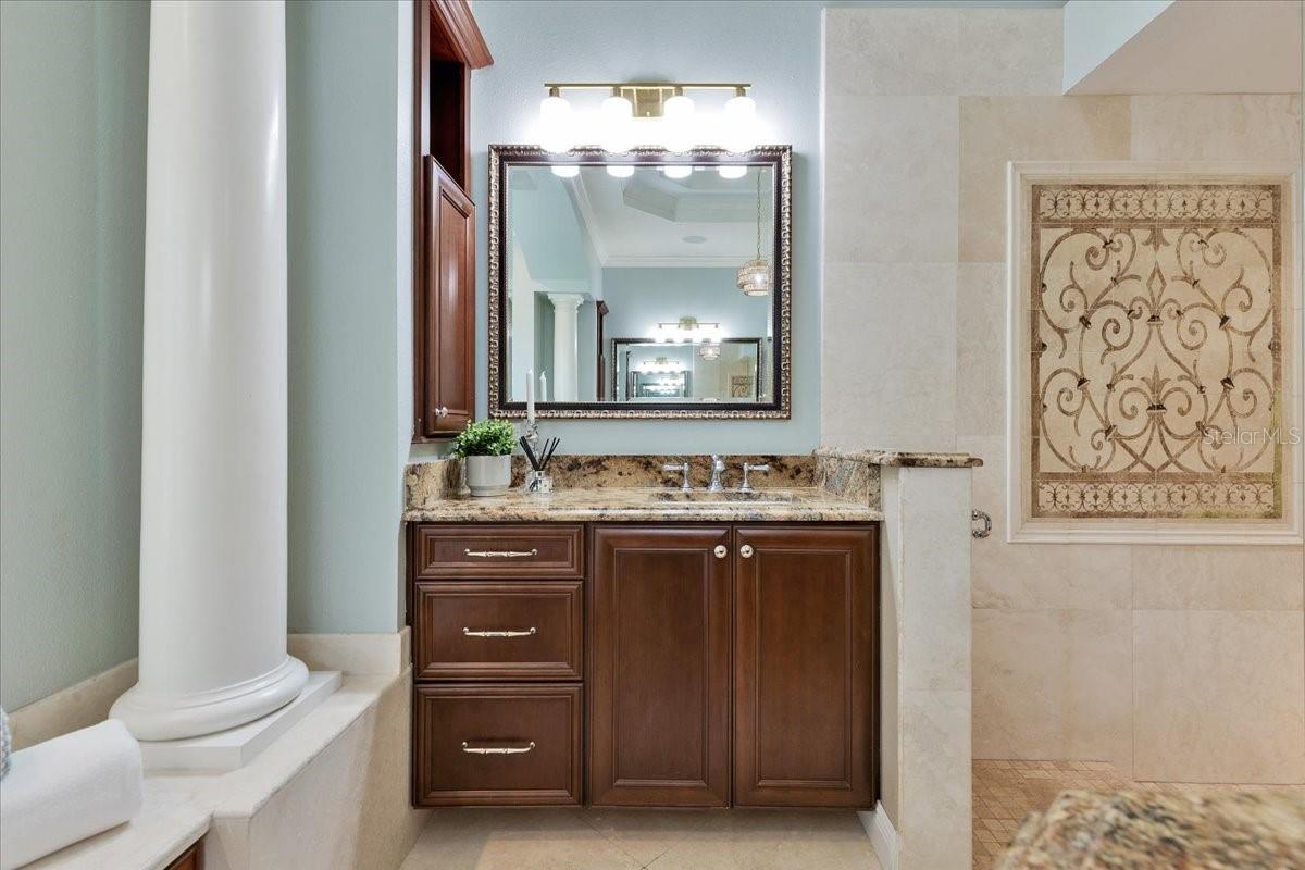 9814 EMERALD LINKS DR