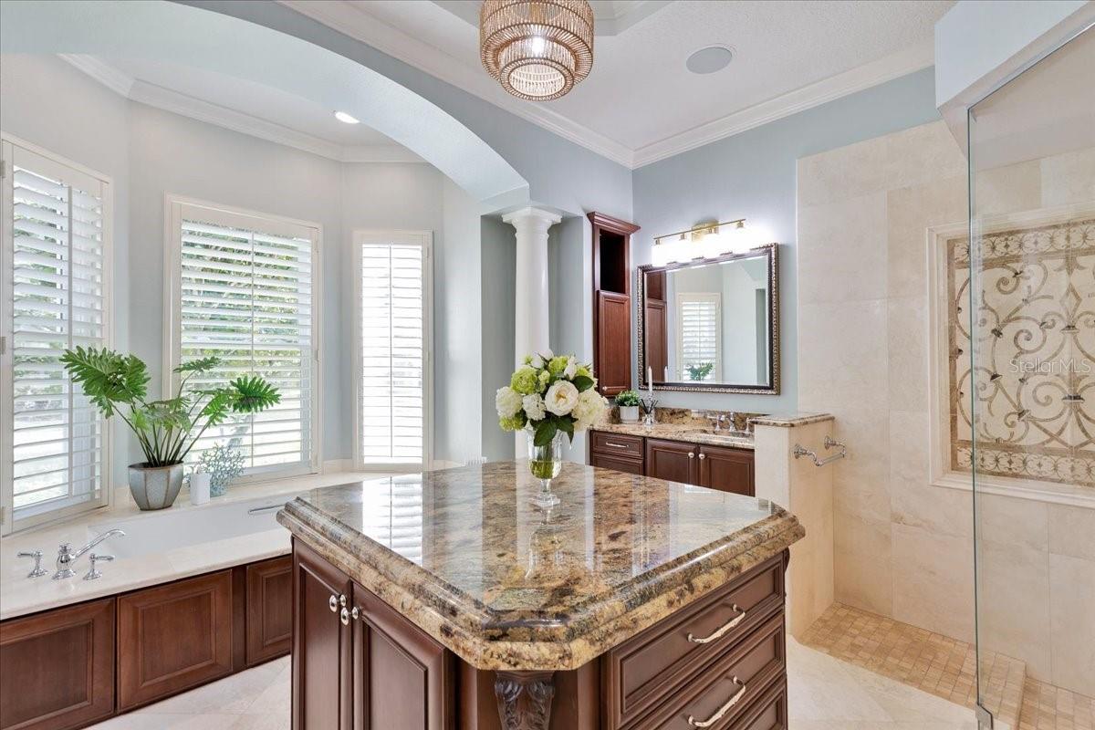 9814 EMERALD LINKS DR