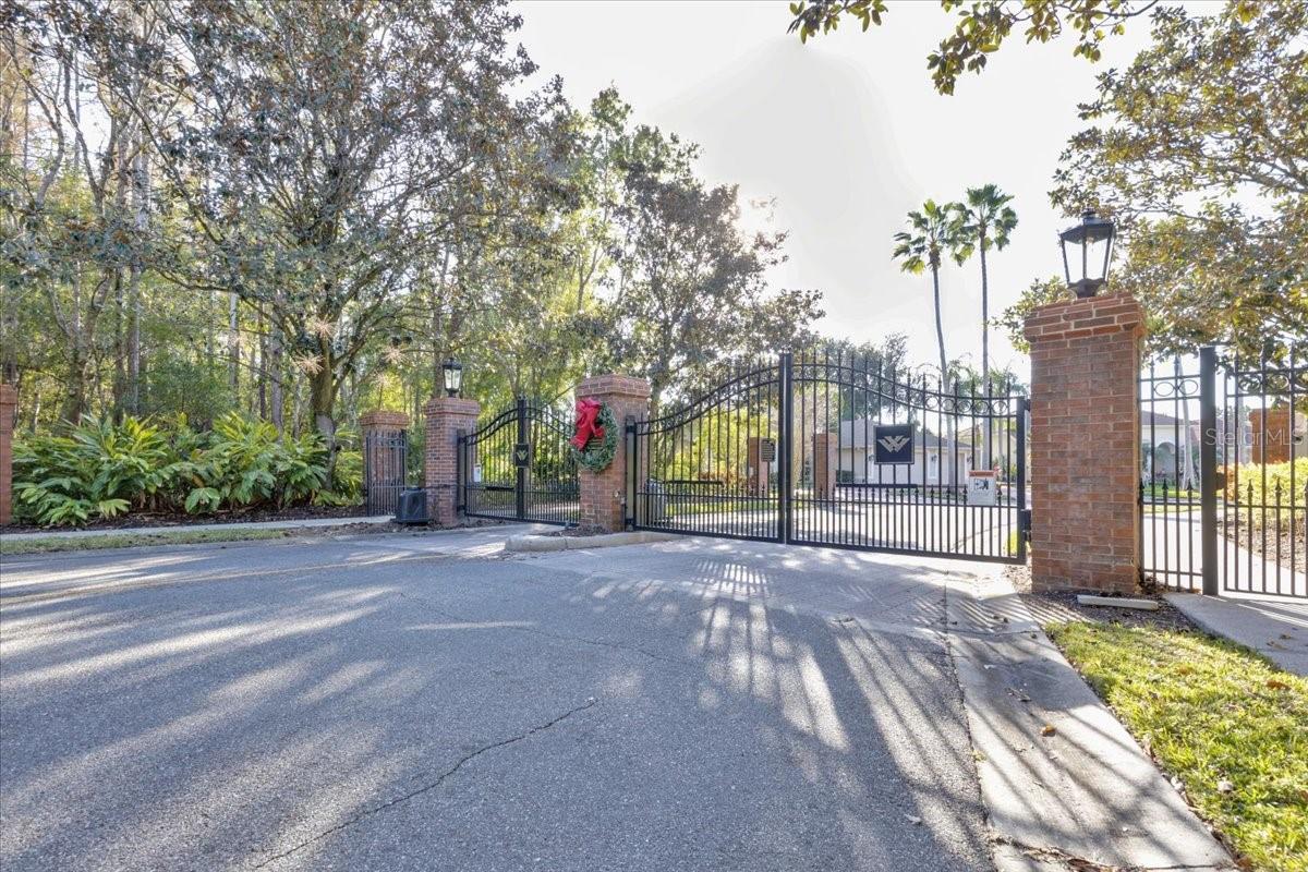 9814 EMERALD LINKS DR