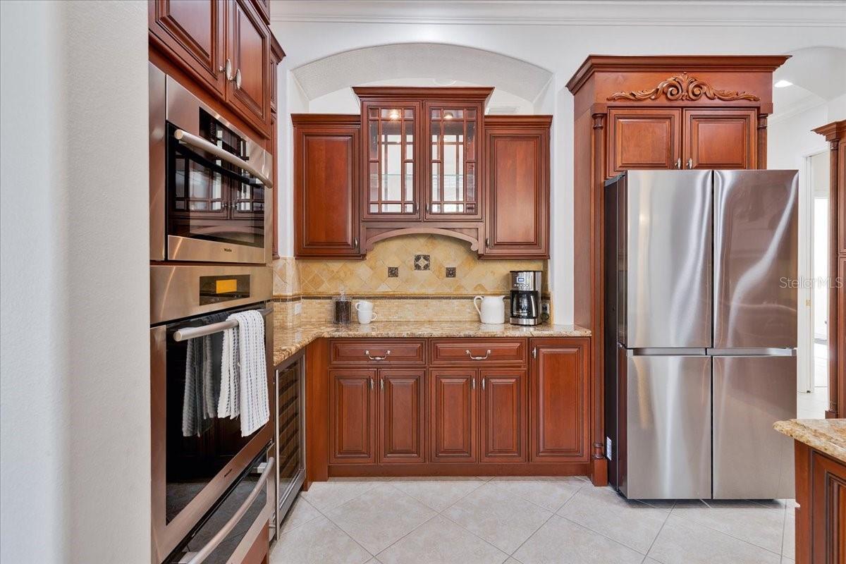 9814 EMERALD LINKS DR