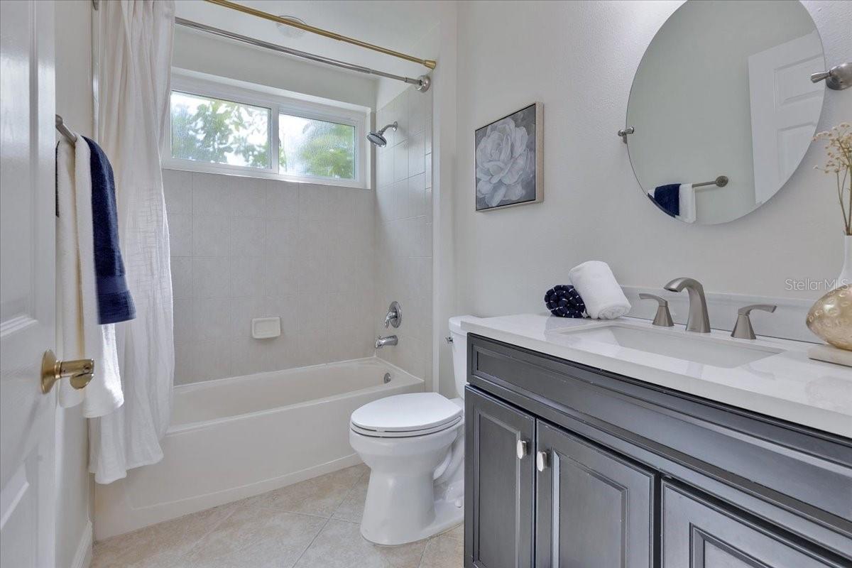 9814 EMERALD LINKS DR