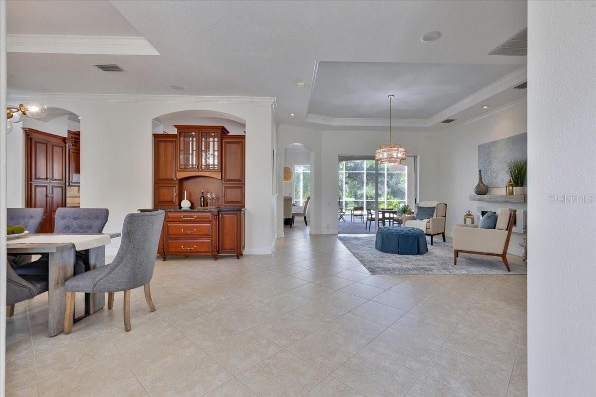 9814 EMERALD LINKS DR