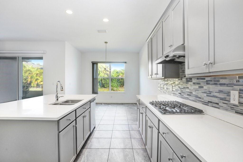 16711 COURTYARD LOOP