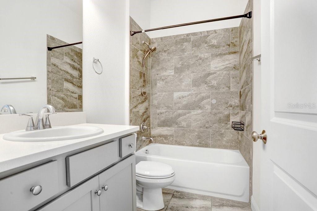 16711 COURTYARD LOOP